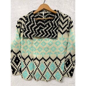 KATE Collection Geometric Aztec Print Cardigan Sweater‎ Women's Cream Blue Black